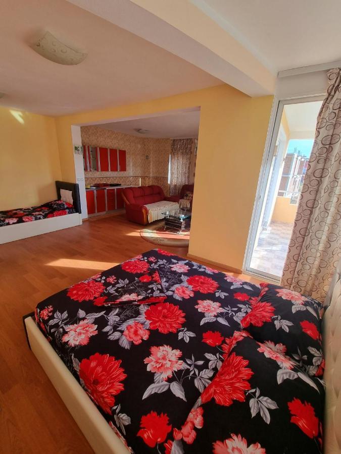 Grandino Holiday Rooms&Apartments أولتْسي المظهر الخارجي الصورة