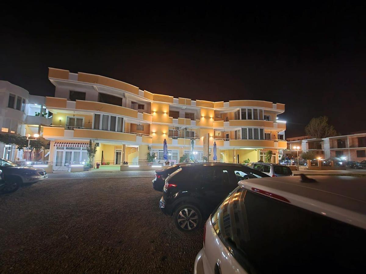 Grandino Holiday Rooms&Apartments أولتْسي المظهر الخارجي الصورة